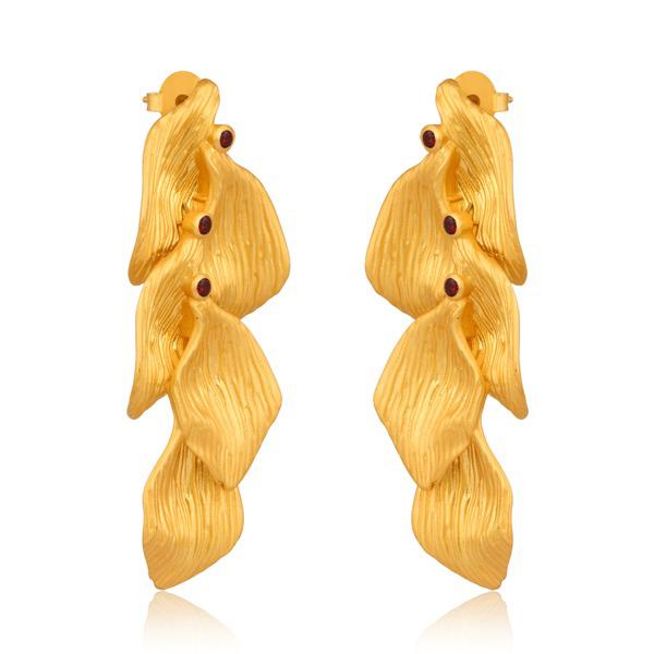 Brincos Petalum Encarnado brincos compridos banhados a ouro